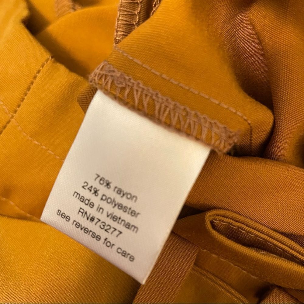 Elizabeth & James High Waisted Pleated Ankle Pants Size 6 - Picture 8 of 9